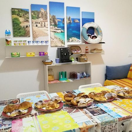 B&B Laura E Chiara Trapani Extérieur photo